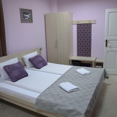 Guest House Golden Coin Ниш Екстер'єр фото