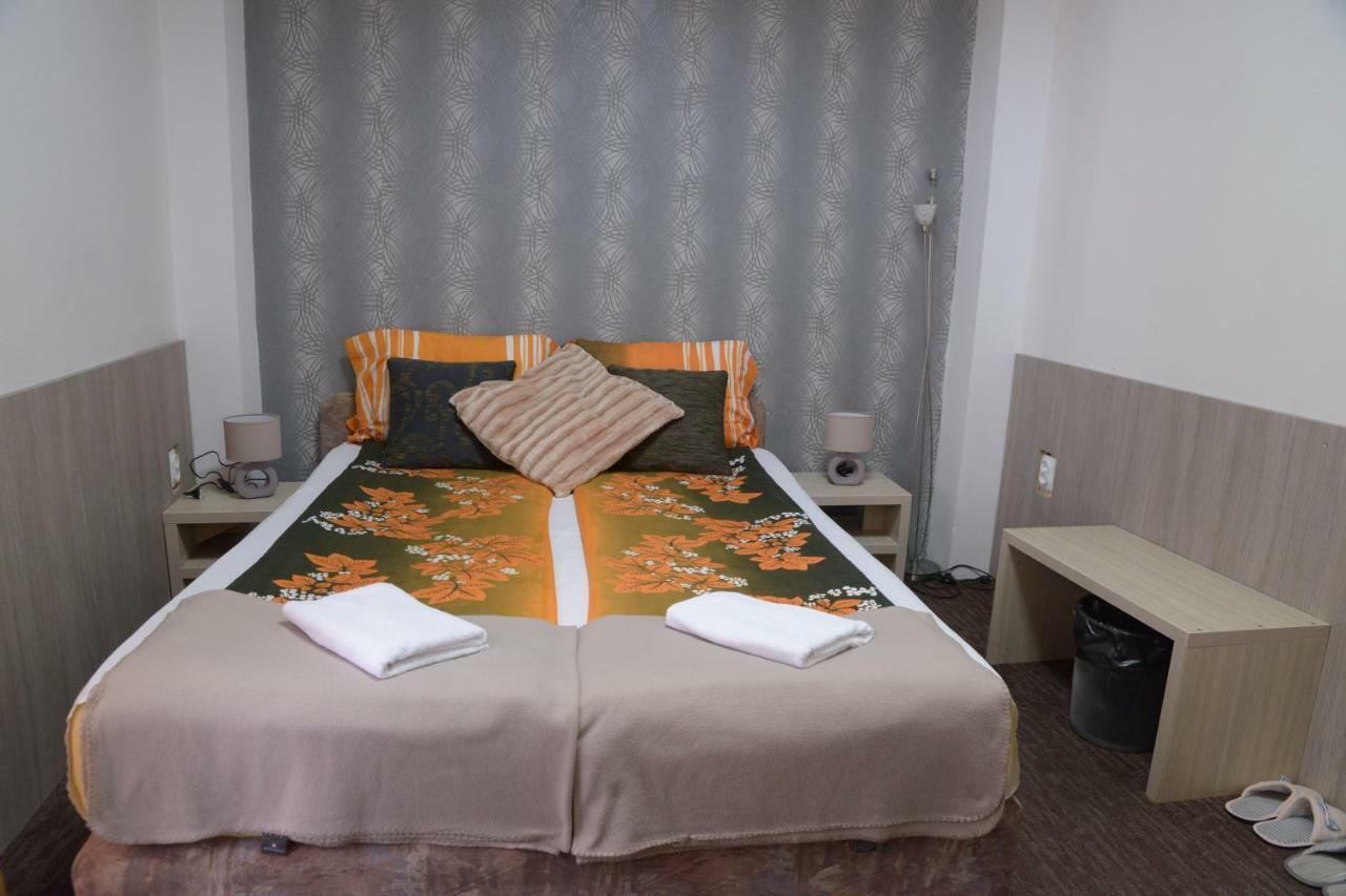Guest House Golden Coin Ниш Екстер'єр фото