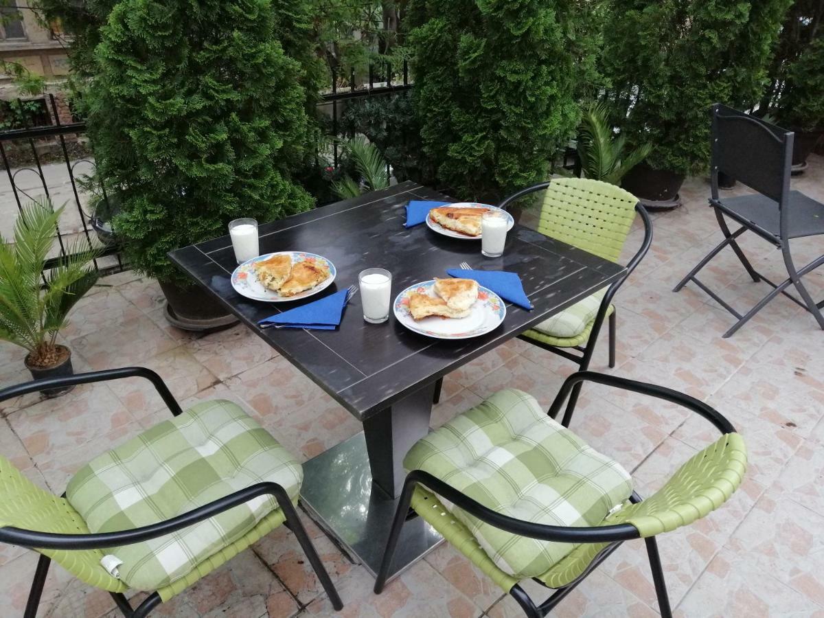 Guest House Golden Coin Ниш Екстер'єр фото