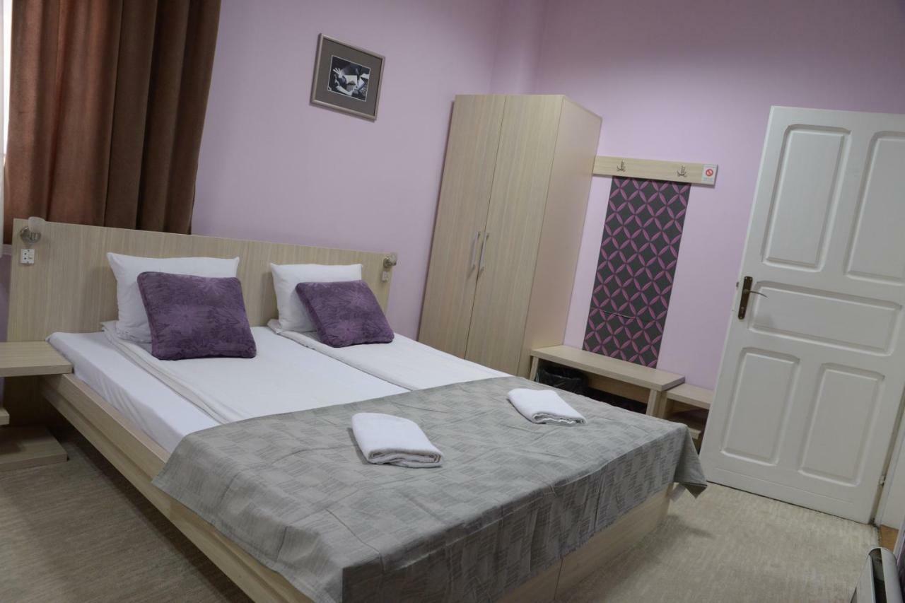 Guest House Golden Coin Ниш Екстер'єр фото