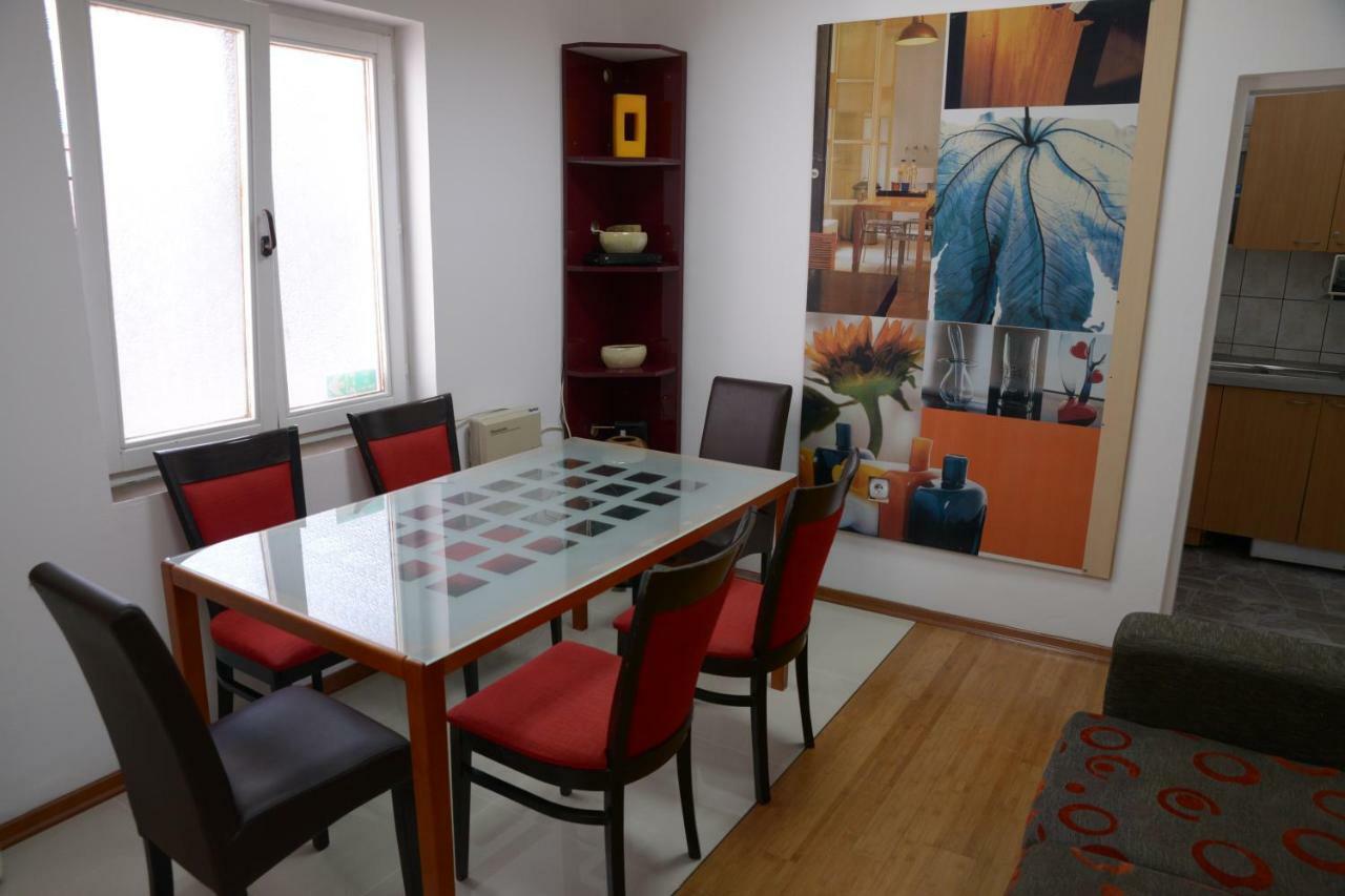 Guest House Golden Coin Ниш Екстер'єр фото