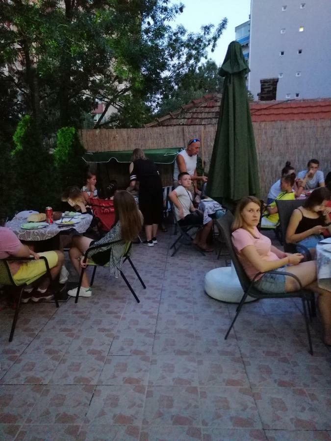 Guest House Golden Coin Ниш Екстер'єр фото
